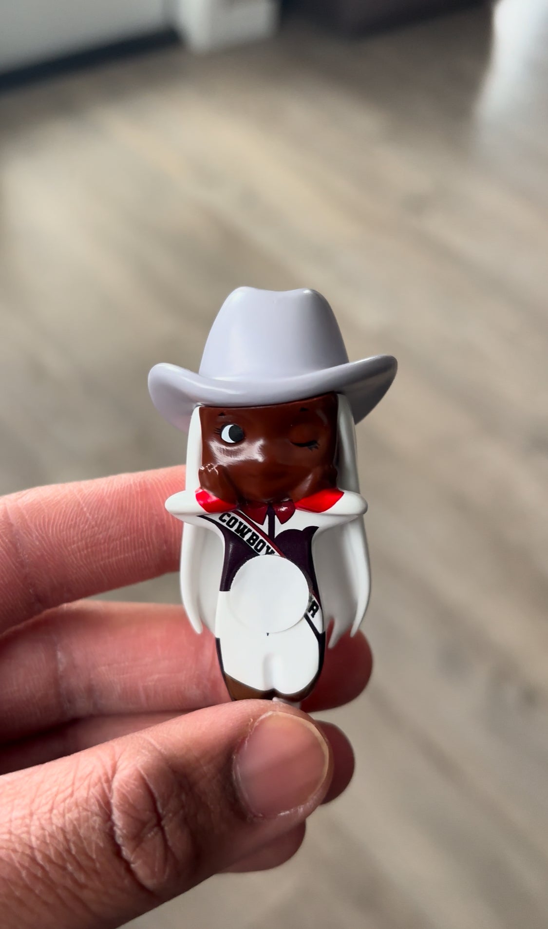 Yonce Mini